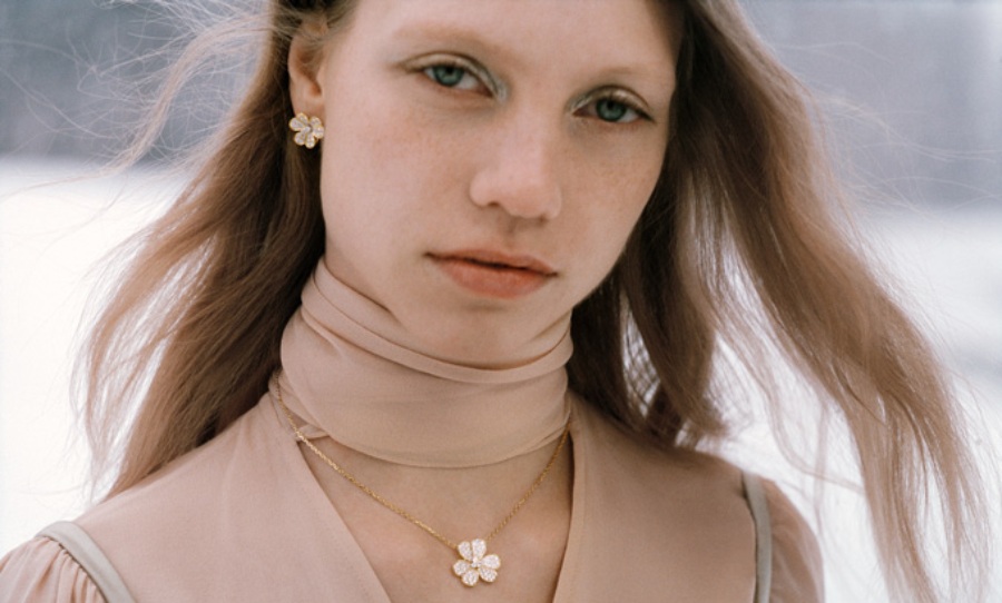 گردنبند ونکلیف Alhambra، گل چهارپر نماد شانس