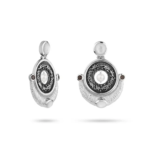 گوشواره نقره اثر